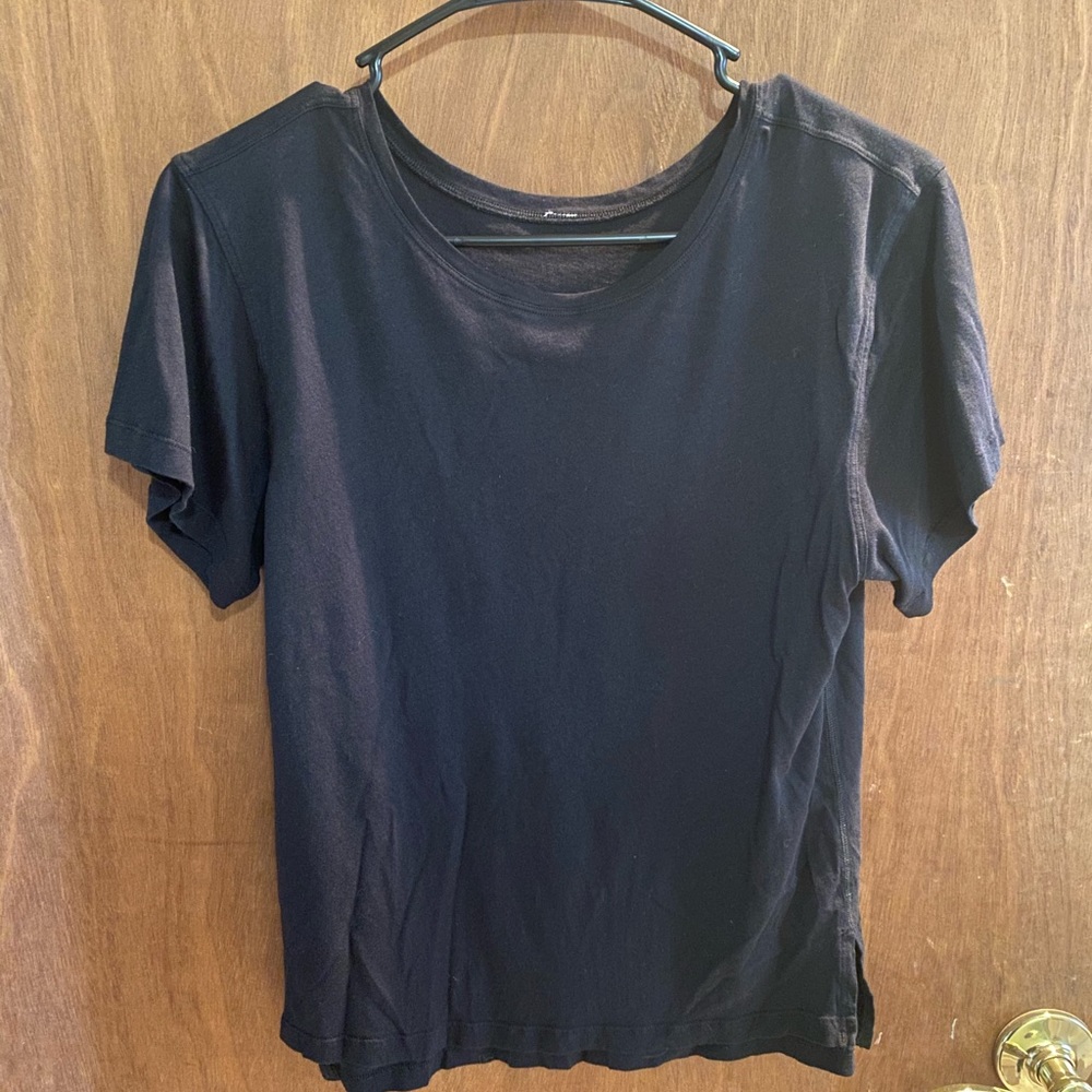 Lululemon TShirt Size 6